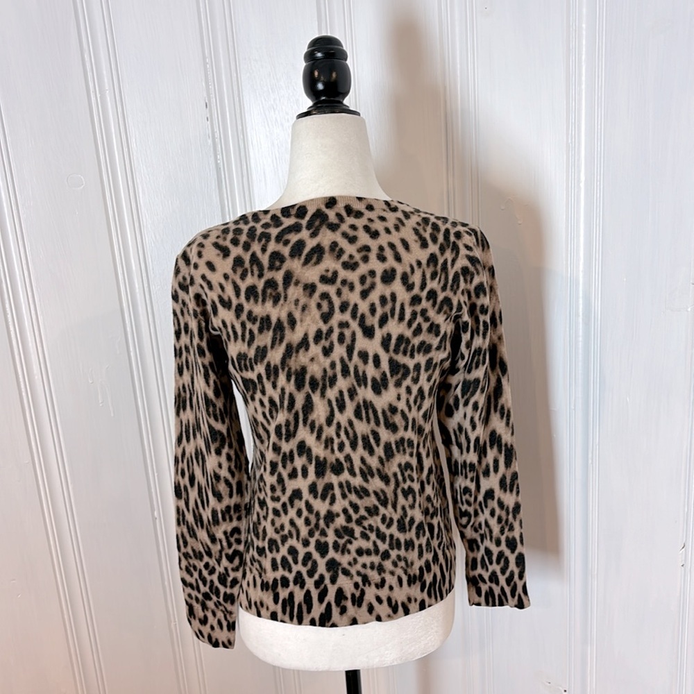 LORD & TAYLOR extra fine merino wool leopard sweeter - Picture 3 of 7